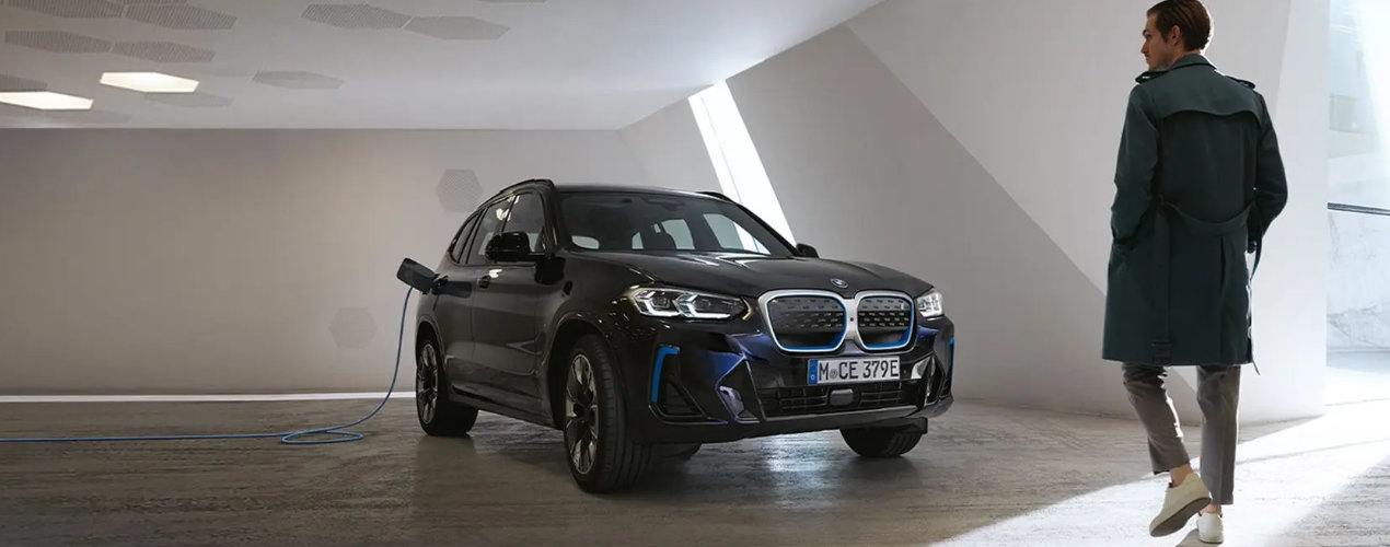 BMW iX3