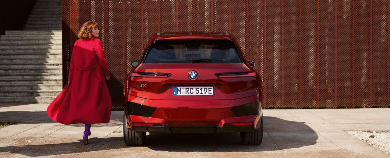 BMW iX