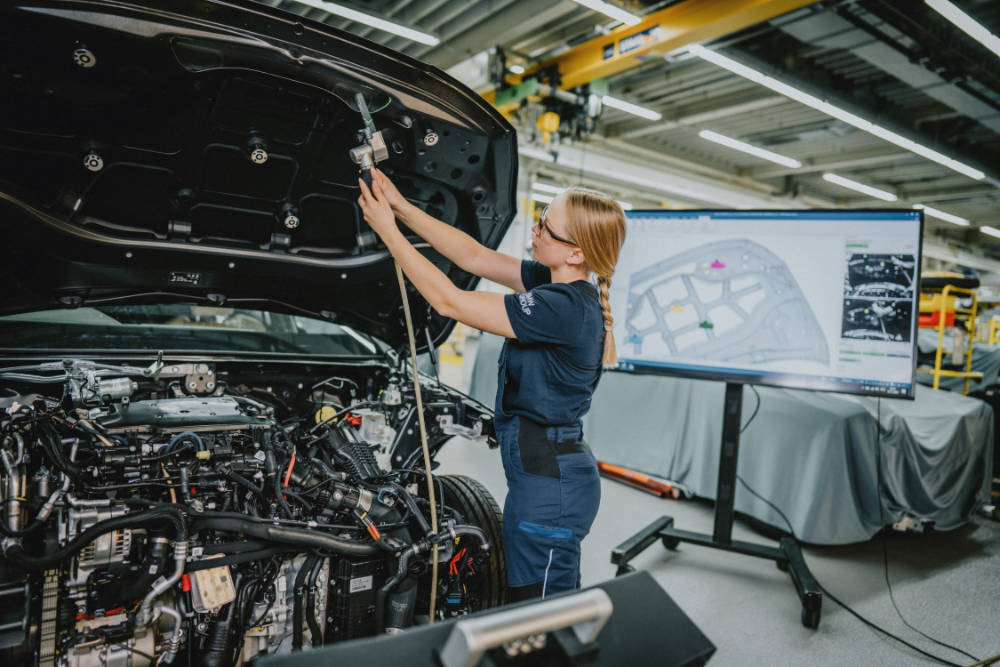 Initiative #empowerGirl de BMW